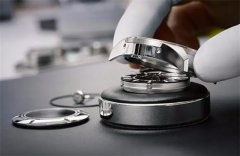 库尔沃表盘生锈解决方法（保养与修复技巧指南）